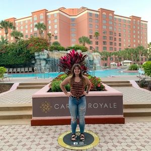 Meet your Posher, Ahna